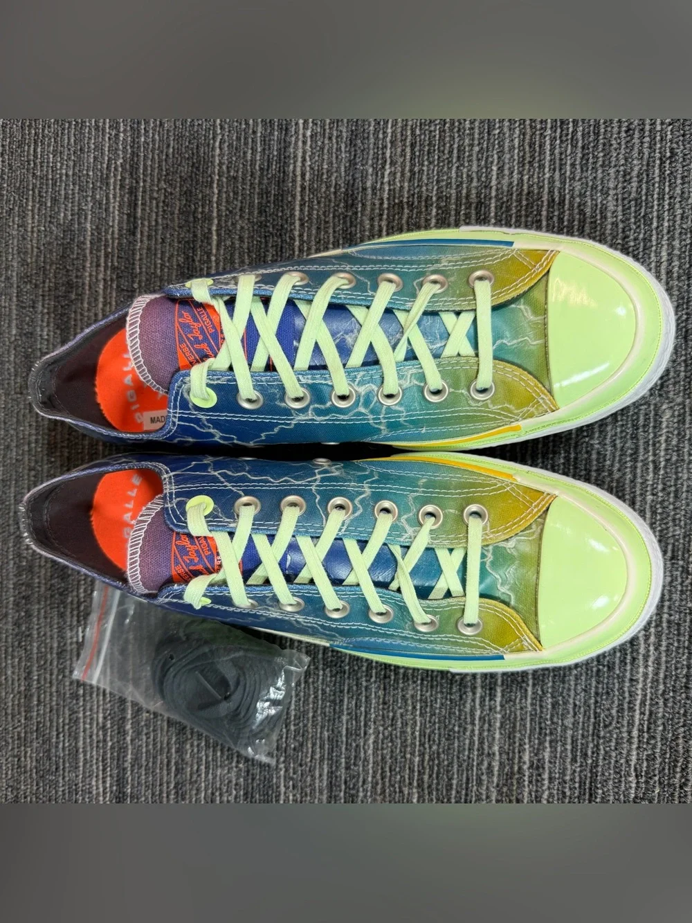 Converse Pigalle x Chuck 70 low ‘Lightning Storm’ Unisex Men’s 9.5 Women’s 11.5 - Picture 2 of 11